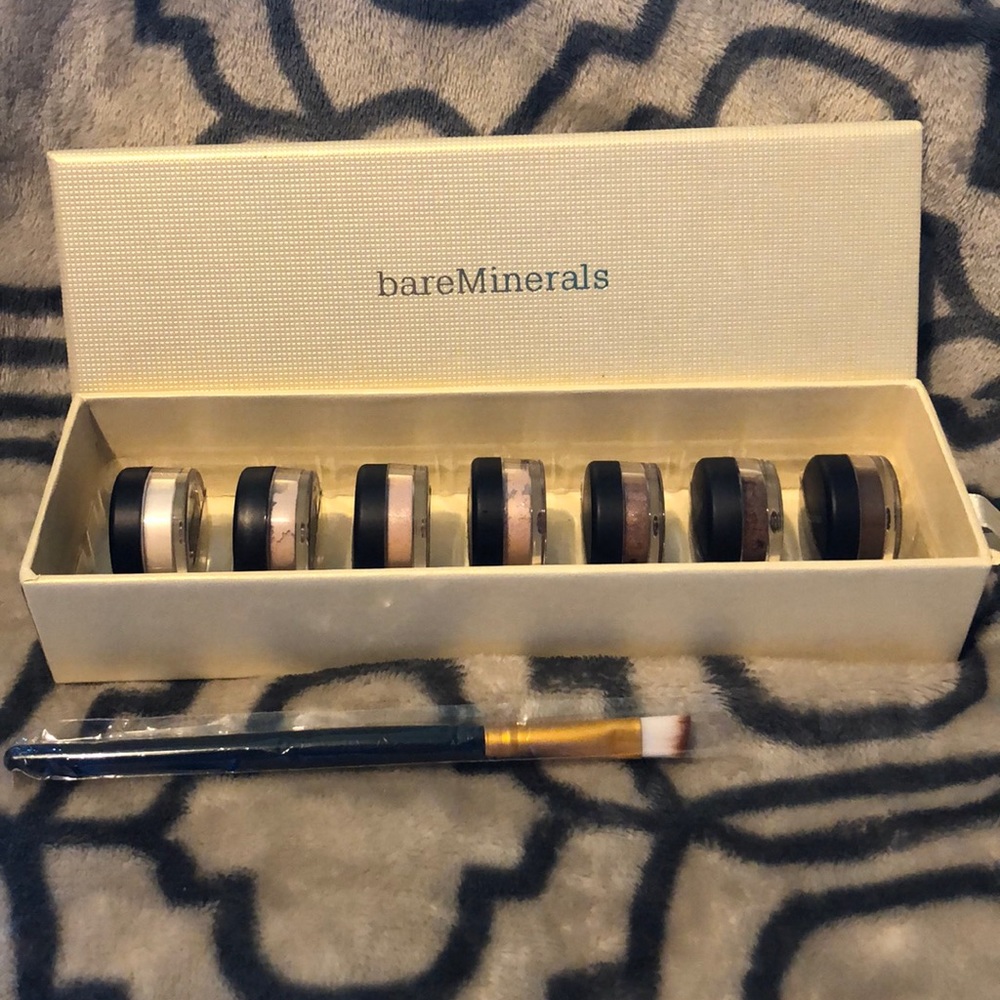 7 bare minerals eye shadows